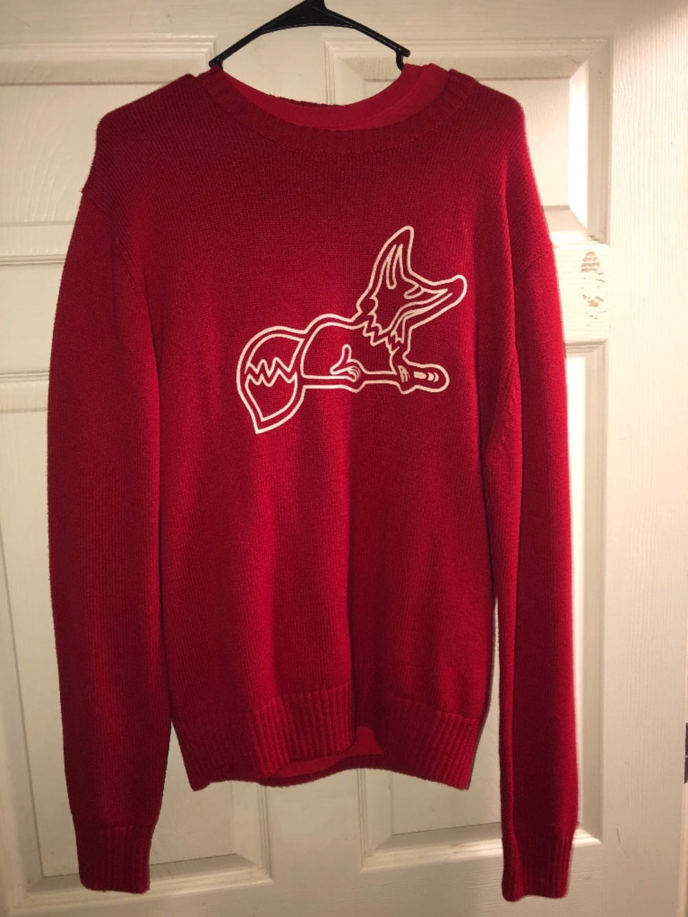 Akoo swater great condition size L